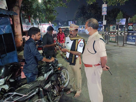మద్యం సేవించి వాహనాల నడిపిన వారికి జైలు