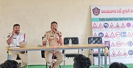 ట్రాఫిక్ ఉల్లంఘనకు పాల్పడితే చర్యలు