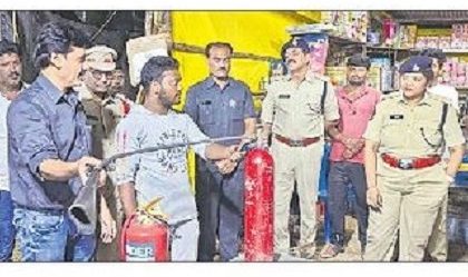 బాణసంచా దుకాణాల తనిఖీ