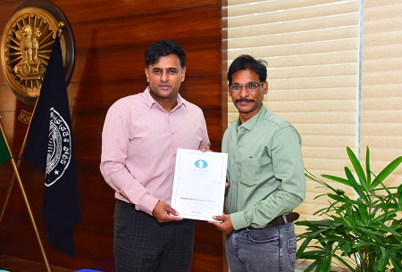 చెస్ క్రీడాకారుడు శ్రీ P. కుమార స్వామి గారిని అభినందించిన పోలీస్ కమీషనర్ శ్రీ కాంతి రాణా టాటా ఐపిఎస్ గారు