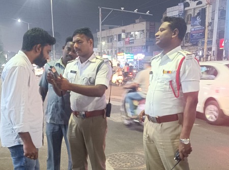 మద్యం సేవించి వాహనాలు నడిపిన 20 మంది వ్యక్తులకు జైలు, జరిమానా విధించిన న్యాయస్థానం వారు