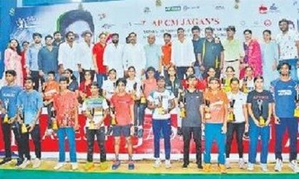 ఓటమి నుంచి పాఠాలు నేర్వాలి