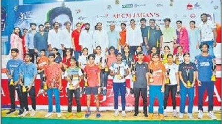 ఓటమి నుంచి పాఠాలు నేర్వాలి