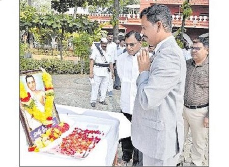 అమరజీవి త్యాగం అజరామరం