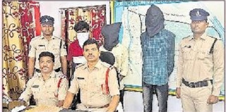 గంజాయి విక్రేతల అరెస్ట్
