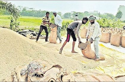కొనుగోళ్లకు ప్రాధాన్యం