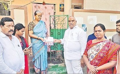 ప్రజల సంక్షేమమే పరమావధిగా పాలన
