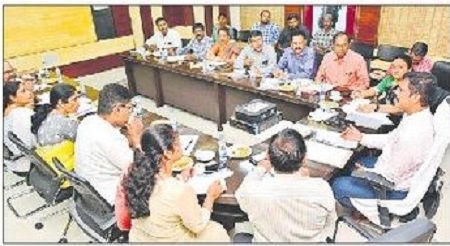 మాజీ సైనికుల సమస్యల పరిష్కారానికి కృషి