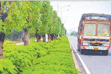 కలర్ ఫుల్ కారిడార్