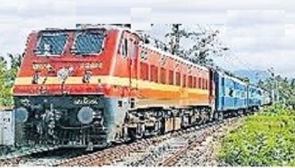 సంక్రాంతి సీజన్ లో ప్రత్యేక రైళ్లు