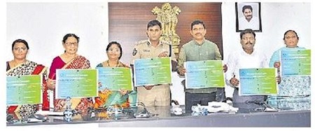 మనసుతో విని పరిష్కారం చూపండి