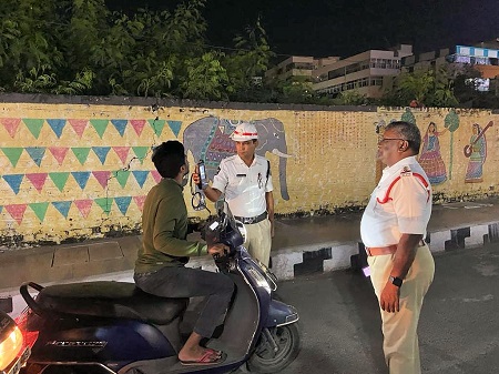 మద్యం సేవించి వాహనాలు నడిపిన 70 మంది వ్యక్తులకు జరిమానా విధించిన న్యాయస్థానంవారు