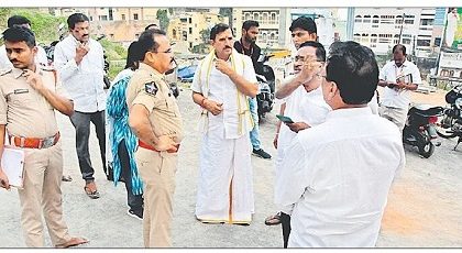 దీక్ష విరమణలకు పక్కా ఏర్పాట్లు