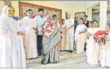 ఘనంగా సెమీ క్రిస్మస్ వేడుకలు