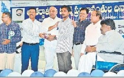 విభిన్న ప్రతిభావంతుల  అభివృద్ధికి కృషి