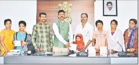 వినికిడి యంత్రాలతో సాధారణ జీవితం