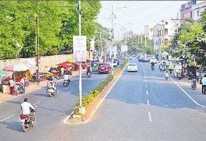 తూర్పులో వేగంగా రహదారుల అభివృద్ధి