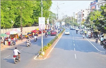 తూర్పులో వేగంగా రహదారుల అభివృద్ధి