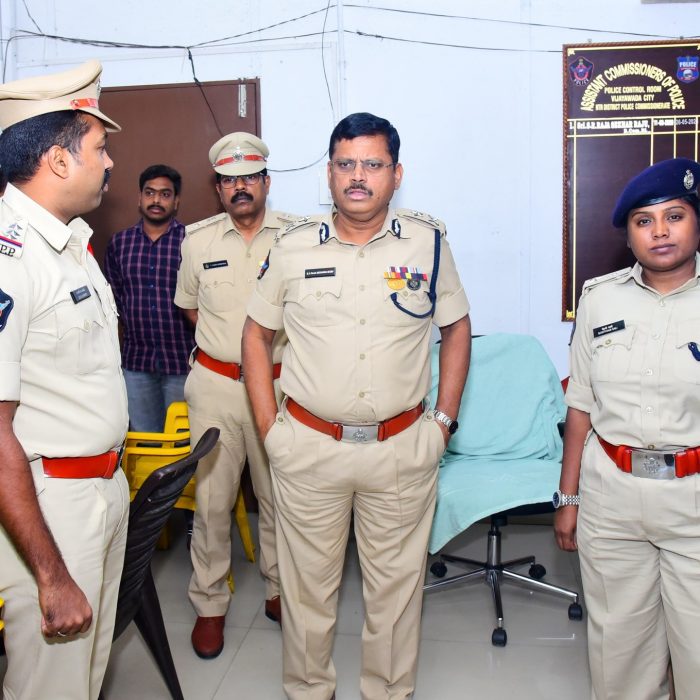 సైబర్ నేరాలపై ప్రజలకు ఏవిధంగా  అవగాహన కల్పించాలి అనే విషయంపై సైబర్ కమాండోలకు వర్క్ షాప్ నిర్వహించిన నగర పోలీస్ కమిషనర్ ఎస్.వి.రాజ శేఖర బాబు, ఐ.పి.ఎస్. గారు – ది. 24-08-2024