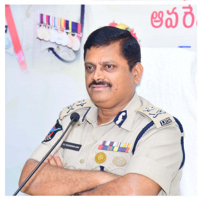 పోలీస్ కమాండ్ కంట్రోల్ కాన్ఫరెన్స్ హాల్ నందు పోలీస్ కమిషనర్ శ్రీ ఎస్.వి.రాజ శేఖర బాబు ఐ.పి.ఎస్. గారి ఆధ్వర్యంలో వార్షిక నేర సమీక్షా సమావేశం - ది.30.12.2024