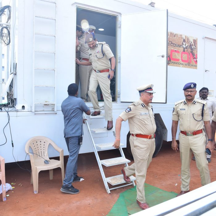 స్వర్ణాంద్ర@2047 విజన్ కార్యక్రమమ బందోబస్త్ ను స్వయంగా పరిశీలించిన రాష్ట్ర డి.జి.పి. శ్రీ సి.హెచ్ ద్వారకా తిరుమలరావు ఐ.పి.ఎస్.గారు. - ది. 13.12.2024