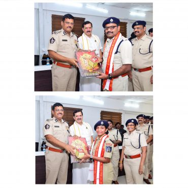 భవాని దీక్ష విరమణకు సహకరించిన ప్రభుత్వ శాఖల వారికి స్వచ్ఛంద సంస్థల వారికి, మీడియా ప్రతినిధులు, ప్రజలకు, పోలీస్ అధికారులకు, సిబ్బందికి హృదయ పూర్వక అభినందనలు తెలిపిన పోలీస్ కమీషనర్ శ్రీ ఎస్. వి. రాజ శేఖర బాబు ఐ.పి.ఎస్.గారు - ది.26.12.2024