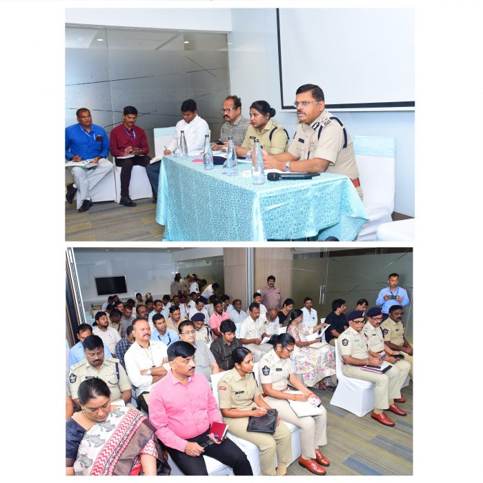 కేంద్ర హోంశాఖ మంత్రివర్యులు శ్రీ అమిత్ షా గారి పర్యటన సందర్భంగా బందోబస్తు ఏర్పాట్లపై సమీక్షా సమావేశం నిర్వహించిన ఎన్.టి.ఆర్. జిల్లా నగర పోలీస్ కమీషనర్ శ్రీ ఎస్.వి.రాజ శేఖర బాబు ఐ.పి.ఎస్ గారు - ది. 17.01.2025