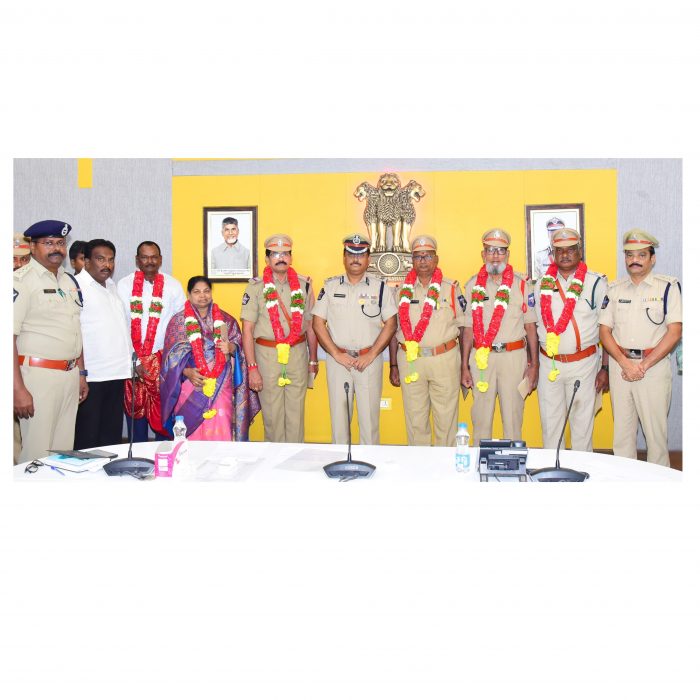 పదవీ విరమణ పొందిన పోలీసు అధికారులు మరియు సిబ్బందికి ఆత్మీయ వీడ్కోలు - ది. 02.01.2025