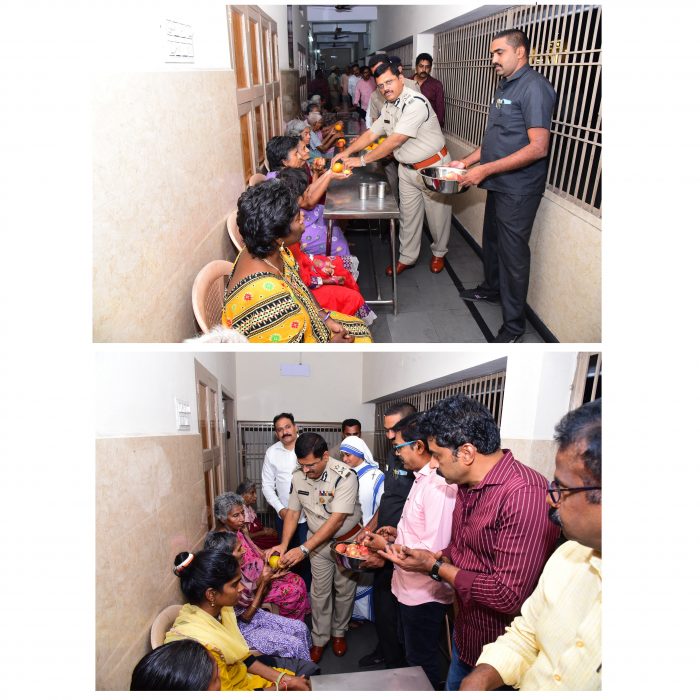 రిటైర్డ్ అసిస్టెంట్ కమాండెంట్ కీర్తిశేషులు కే జయంతి రావు గారి సంస్మరణ సందర్భంగా జయంతి రావు గారి చిత్రపటానికి పూలమాలలు వేసి స్మరించుకున్న నగర పోలీస్ కమీషనర్ శ్రీ ఎస్. వి. రాజ శేఖర బాబు ఐ.పి.ఎస్.గారు - ది.19.01.2025