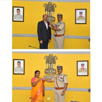 పోలీస్ అధికారులకు మరియు సిబ్బందికి పతకాలను అంధించిన నగర పోలీసు కమిషనర్ శ్రీ ఎస్.వి.రాజ శేఖర బాబు ఐ.పి.ఎస్.గారు. - ది. 15.08.2025